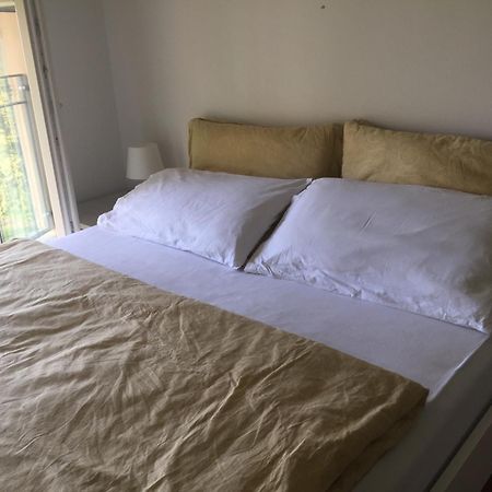 Casa Del Monastero Apartment Полпенаце дел Гарда Екстериор снимка