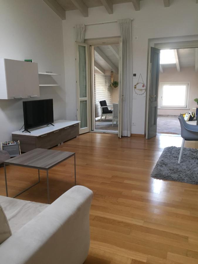 Casa Del Monastero Apartment Полпенаце дел Гарда Екстериор снимка